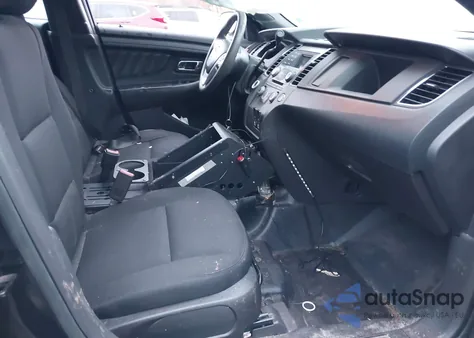 2015 Ford Police Interceptor z USA, uszkodzony, nr VIN 1FAHP2MK0FG151884